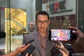 KPK ekstraksi HP, lacak komunikasi dihapus pada kasus Ade Kuswara