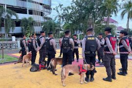 Polda Kepri kerahkan 6 satwa K-9 sterilisasi gereja jelang Natal