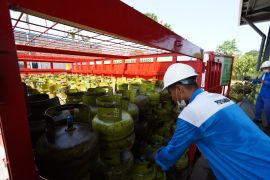 Pertamina distribusikan lebih dari 100 ribu tabung LPG 3 kg di Aceh
