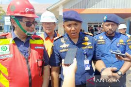 Bongkar sembako di Pelabuhan Pangkalbalam beroperasi saat libur Nataru