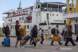 Indonesia boosts maritime safety for Christmas, New Year travel