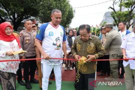 Pemkot Bekasi resmikan Taman Pradana