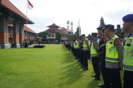 Polda Bali kerahkan 157 personel jaga sembilan gereja saat Natal