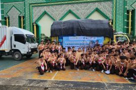 Laznas Darunnajah gandeng Pesantren di Jabodetabek bantu korban bencana Sumatra