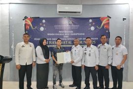 Seorang warga binaan Rutan Banda Aceh terima remisi natal