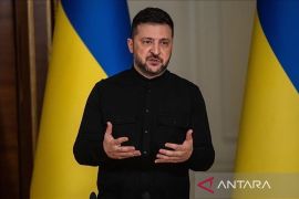 Zelenskyy sebut tengah bahas perdamaian Ukraina dengan AS
