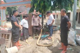 Brimob Polda Sumut bangun sumur bor di desa WilayahTapsel