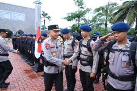 Banten Police deploy 100 Brimob personnel for Aceh disaster response