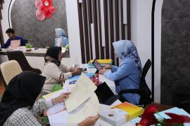 Masyarakat Karawang rasakan kemudahan layananSentuh Tanahku: Tidak makan waktu lama