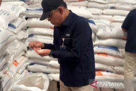 BULOG dan masa depan industri padi Indonesia