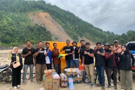 Komunitas Abdya peduli salurkan bantuan hingga Starlink ke Gayo Lues