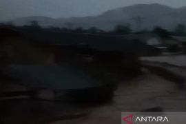 Sungai Batang Toru meluap lagi, ratusan warga Tapsel mengungsi