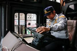 Libur panjang, ujian pelayanan publik