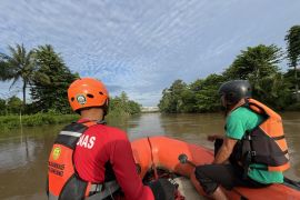 SAR Palembang cari serorang bocah tenggelam di Sungai Komering OKI