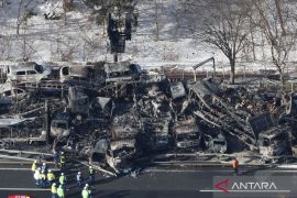 50 kendaraan lebih terlibat tabrakan beruntun mengerikan di Jepang, belasan hangus terbakar