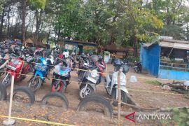 Pemkot Bengkulu siagakan 310 petugas kebersihan selama libur panjang