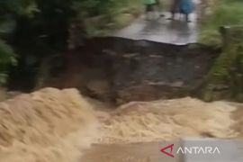 Polres Tala siagakan perahu karet guna evakuasi saat banjir