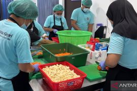 SPPG Polda Kepri evaluasi relawan dapur selama libur sekolah