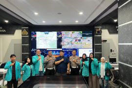 Mahasiswa Ilmu Komunikasi UMS gelar kampanye Aman Dalan