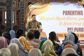 Bupati Purbalingga: Forum Ayah memperkuat pengasuhan anak dalam keluarga