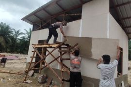 Polda Sumut bangun hunian sementara korban banjir di Tapanuli Selatan