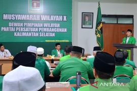 Ketum PPP minta kader di Kalsel dukung program Presiden Prabowo