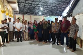 Perwakilan Polres Langkat dialog dengan masyarakat Pekubuan Tj Pura soal pemberantasan narkoba