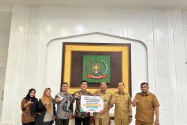 BSI Stabat bantu sembako nazir masjid terdampak banjir Langkat