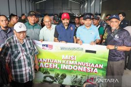 Gubernur Aceh terima bantuan untuk korban bencana dari rakyat Malaysia