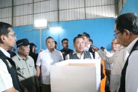 DPRD soroti kendala teknis layar tablet pada Pilkades digital Karawang