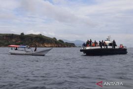 Tim SAR bentuk dua tim pencarian korban kapal tenggelam di Labuan Bajo