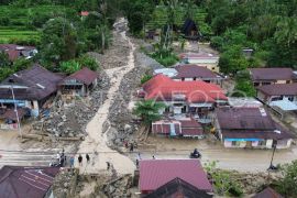 Dampak banjir bandang susulan di Maninjau Page 5 Small