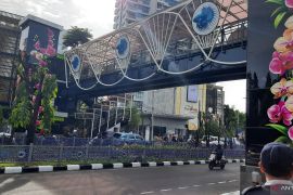 Cegah pencurian lantai jembatan, JPO Pesanggrahan gunakan \"conwood\"