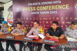 Polresta Sorong tetapkan lima tersangka pengadaan seragam DPRP PBD