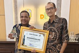 PT Metatu Nusantara Jaya terima penghargaan Lingkungan DLH Jatim 2025