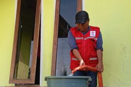 PMI Pasaman Barat telah salurkan 115 ribu liter air bersih ke warga