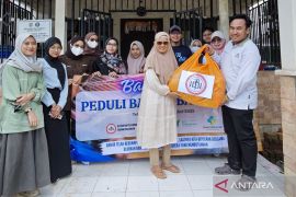 IDI Balangan salurkan bantuan dan beri layanan kesehatan korban banjir