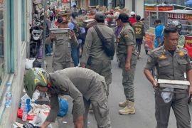 Satpol PP Kota Yogyakarta menggencarkan penertiban PKL di Malioboro