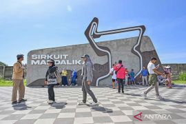 Terpopuler: Harga pupuk bersubsidi di Lombok, akademisi minta pariwisata NTB berbena hingga pemberhentian 11 kepala OPD Pemprov NTB