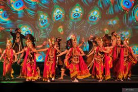 Pagelaran pentas tari tema nusantara warnai akhir tahun di Borobudur