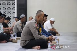 Polres Bangka Barat doakan korban banjir di malam pergantian tahun