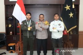 Kapolda Papua apresiasi dua personel Polisi meraih prestasi di SEA Games