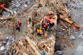 BNPB laporkan korban banjir Sumatera terus bertambah