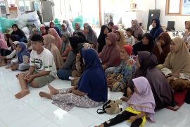 Dana Tunggu Hunian cair, 370 keluarga penyintas banjir Padang terbantu