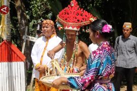 Kemenbud dorong regulasi masyarakat adat lindungi tradisi lokal