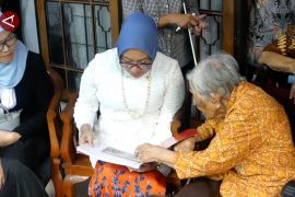 Menteri PPPA berikan bantuan ke veteran perempuan pejuang kemerdekaan