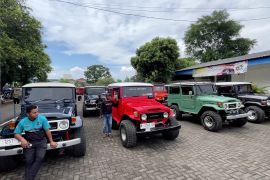 Polisi - Dishub ramp check ratusan jip wisata Bromo jelang libur Natal