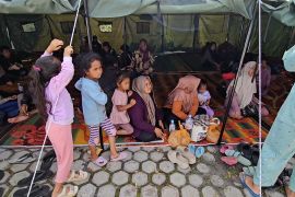 Status Gunung Bur Ni Telong meningkat, warga sekitar mulai mengungsi