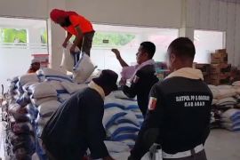 Seratus ton beras BNPB tiba untuk penyintas bencana Agam