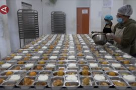 Perpres Tata Kelola MBG diteken, bahan baku MBG wajib dari koperasi